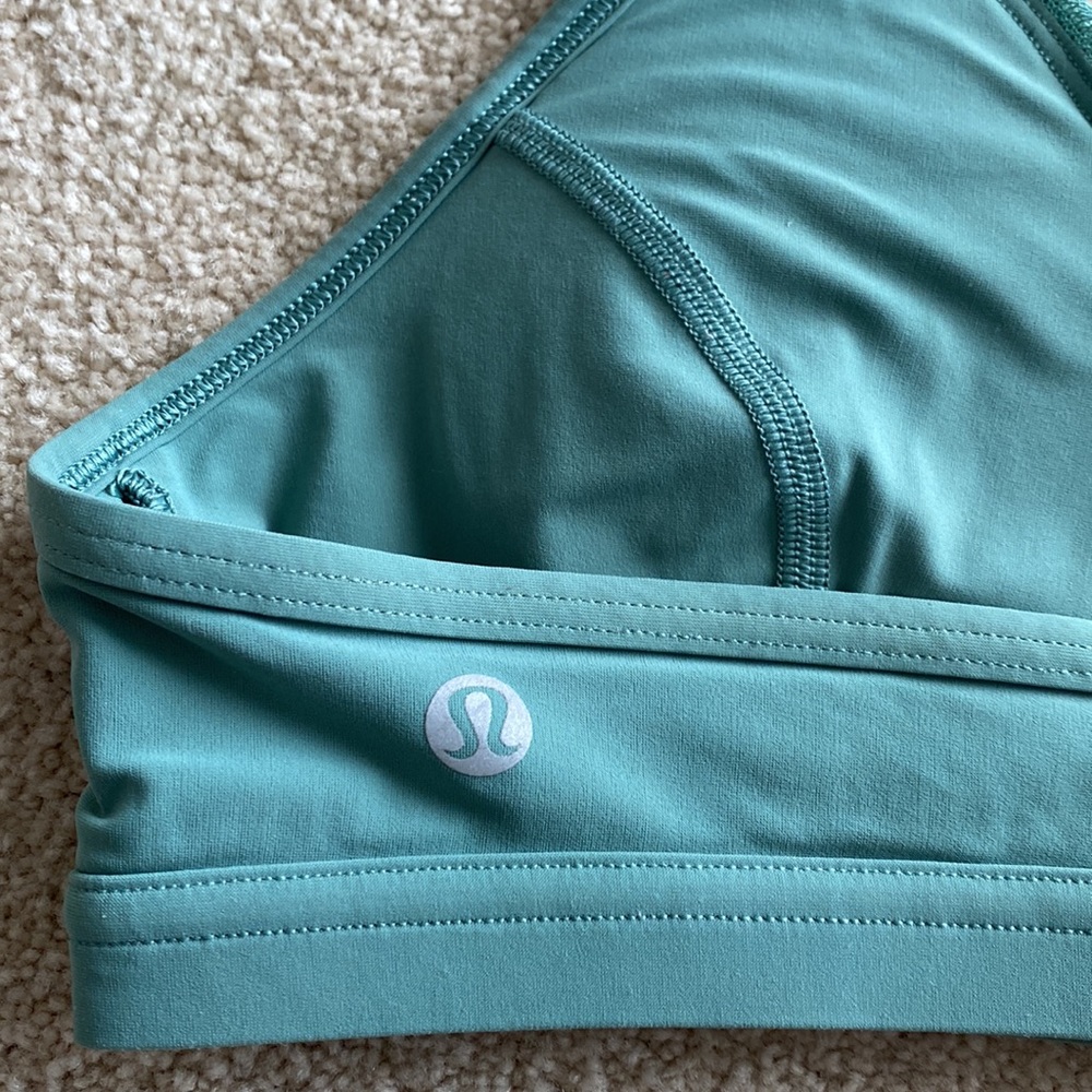 Lululemon sports bra - Picture 5 of 7